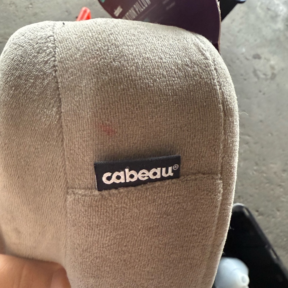 Cabeau Evolution Pillow - Gray NWT - Picture 2 of 5